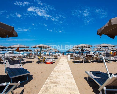 Passerella per l'ingresso in spiaggia