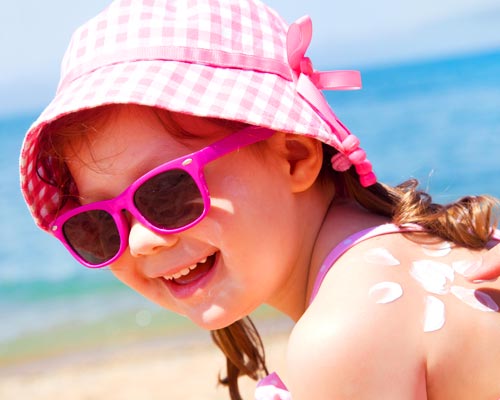 Bambina al mare