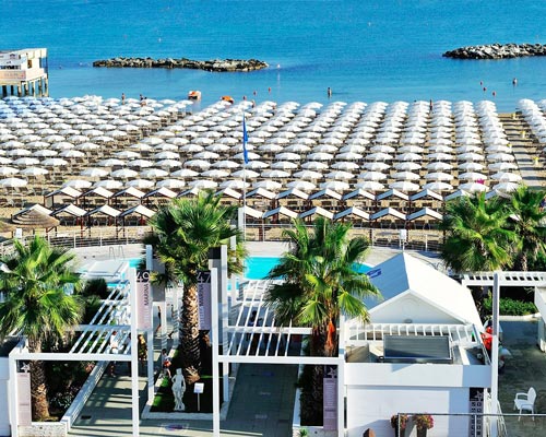 Panoramica della spiaggia convenzionata