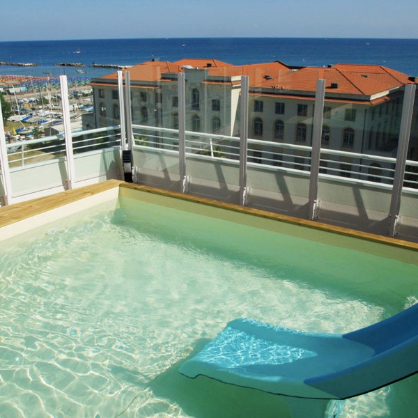 Luglio All Inclusive con spiaggia, tutto incluso!